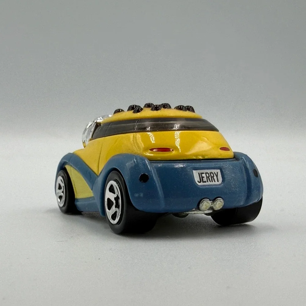 Hot Wheels Character Cars Minions 4 Different 1:64 Loose Lot